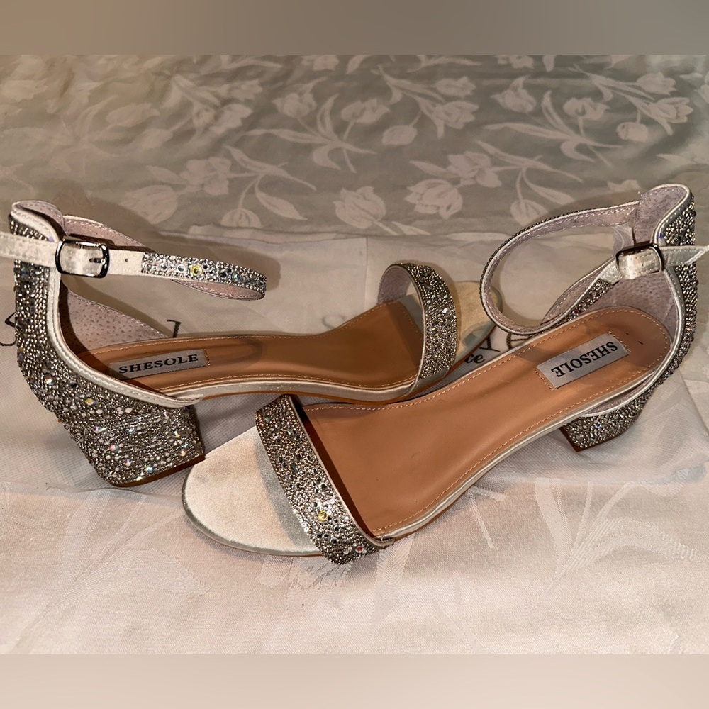Dress shoes